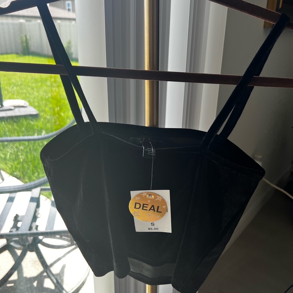 crop top